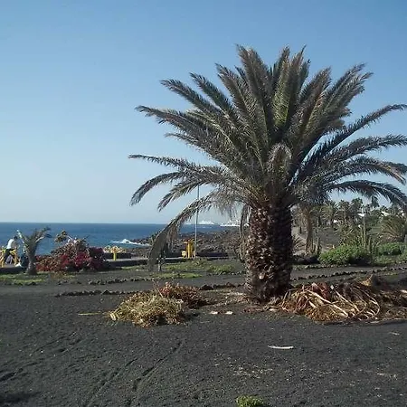 Kyrunu Apartment Teguise (Lanzarote)
